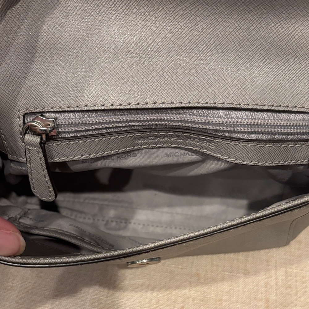 Michael Kors Ava Extra-small Grey Saffiano Leather crossbody Satchel - Picture 7 of 7